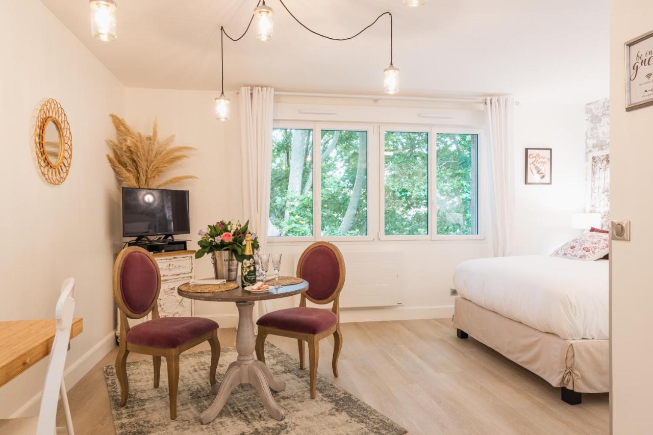 The French Boudoir Διαμέρισμα Επερνέ Εξωτερικό φωτογραφία